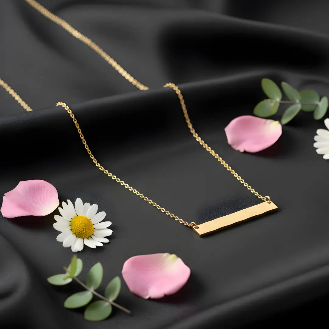 18K Gold Filled Engraved Horizontal Bar Necklace – Minimalist Unisex Pendant for Men & Women